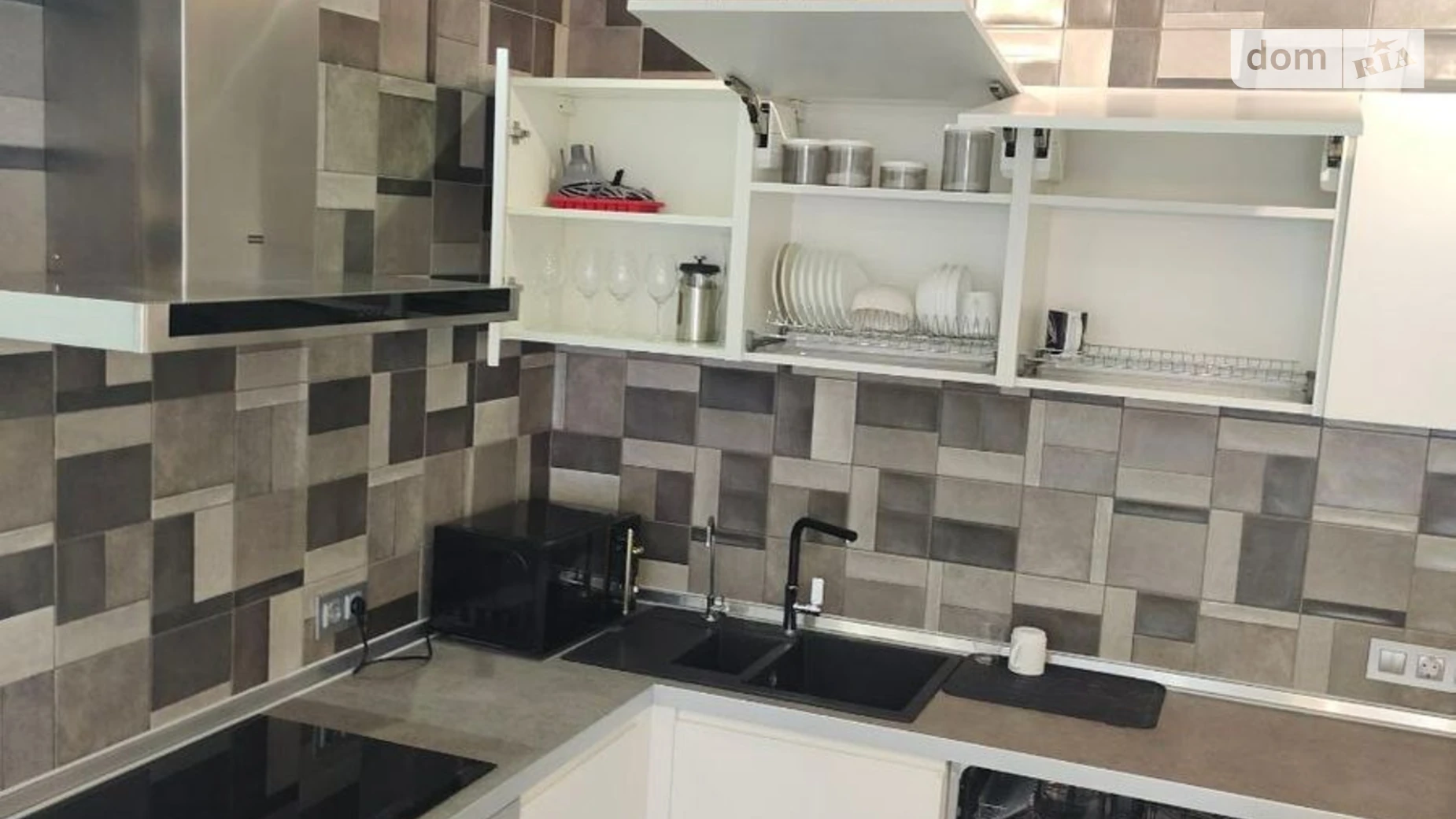 Сдается в аренду 2-комнатная квартира 78 кв. м в Киеве, ул. Глубочицкая, 32В - фото 3