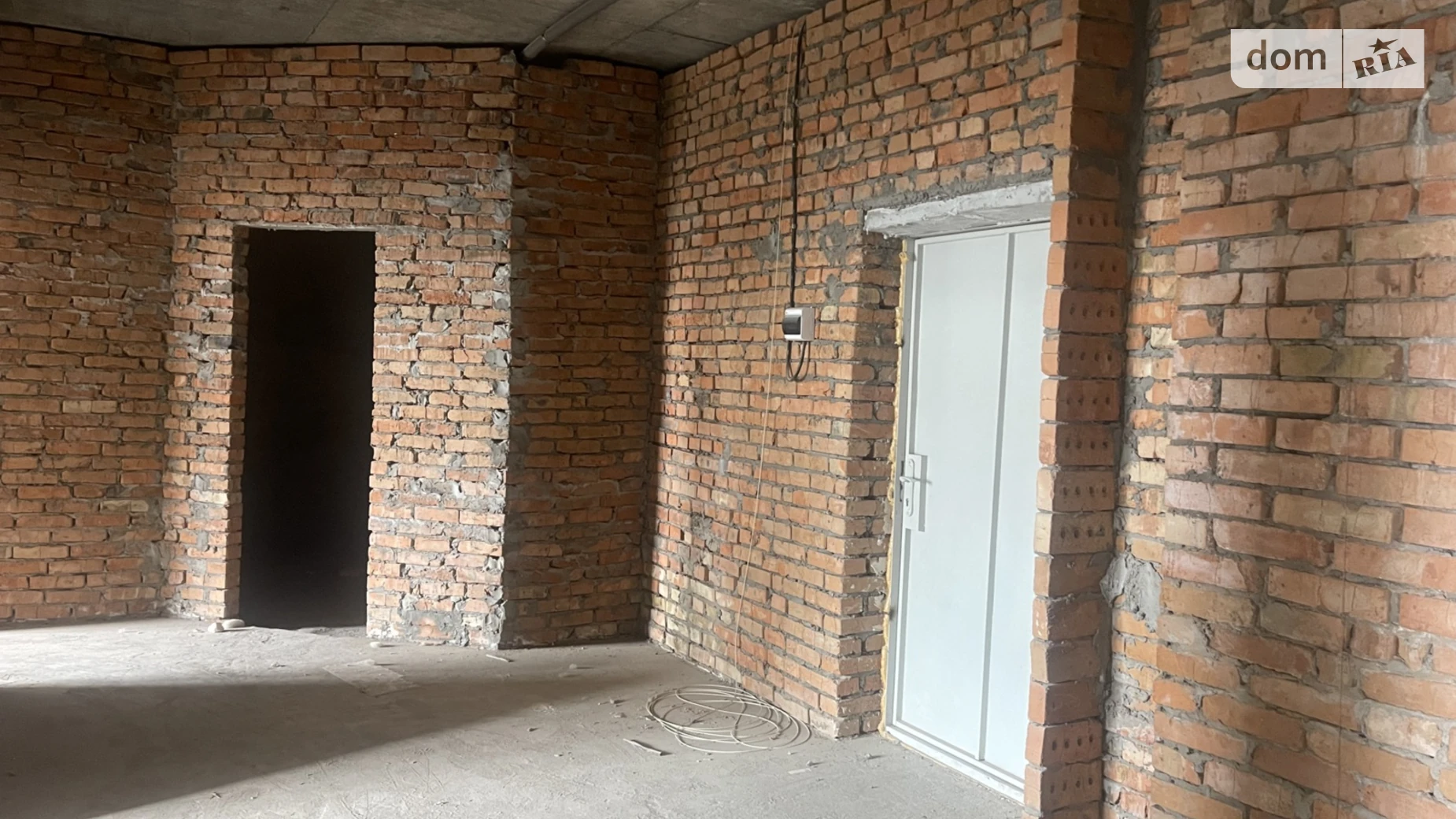 Продається 1-кімнатна квартира 100.1 кв. м у Києві, вул. Андрія Верхогляда(Драгомирова), 14А - фото 2