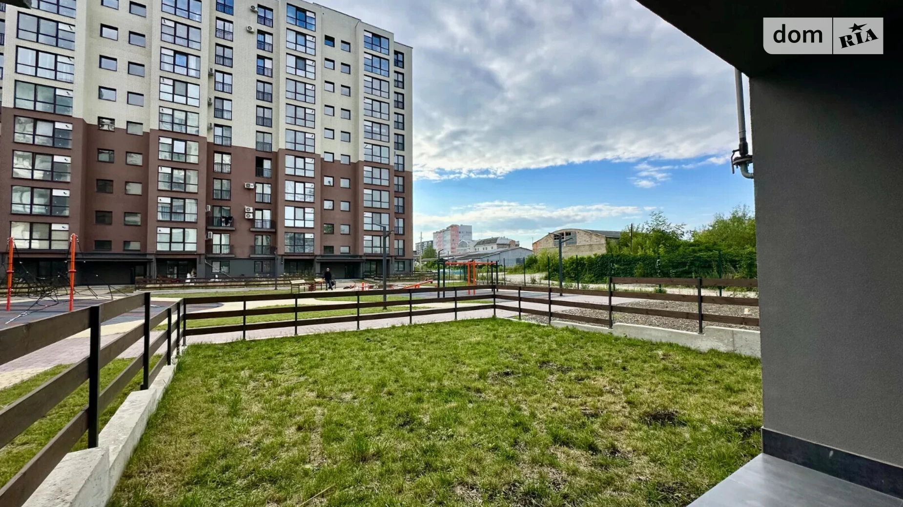 Продається 2-кімнатна квартира 67.4 кв. м у Івано-Франківську, вул. Ребета Л., 10Д - фото 2