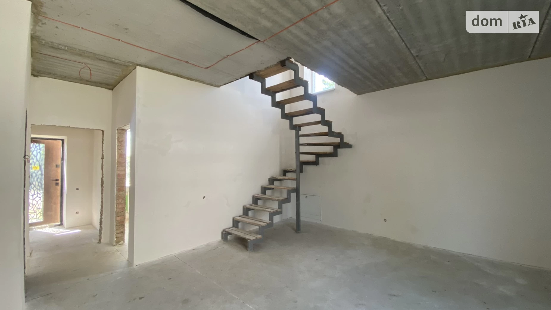 Продается дом на 2 этажа 125 кв. м с балконом, цена: 92000 $ - фото 4