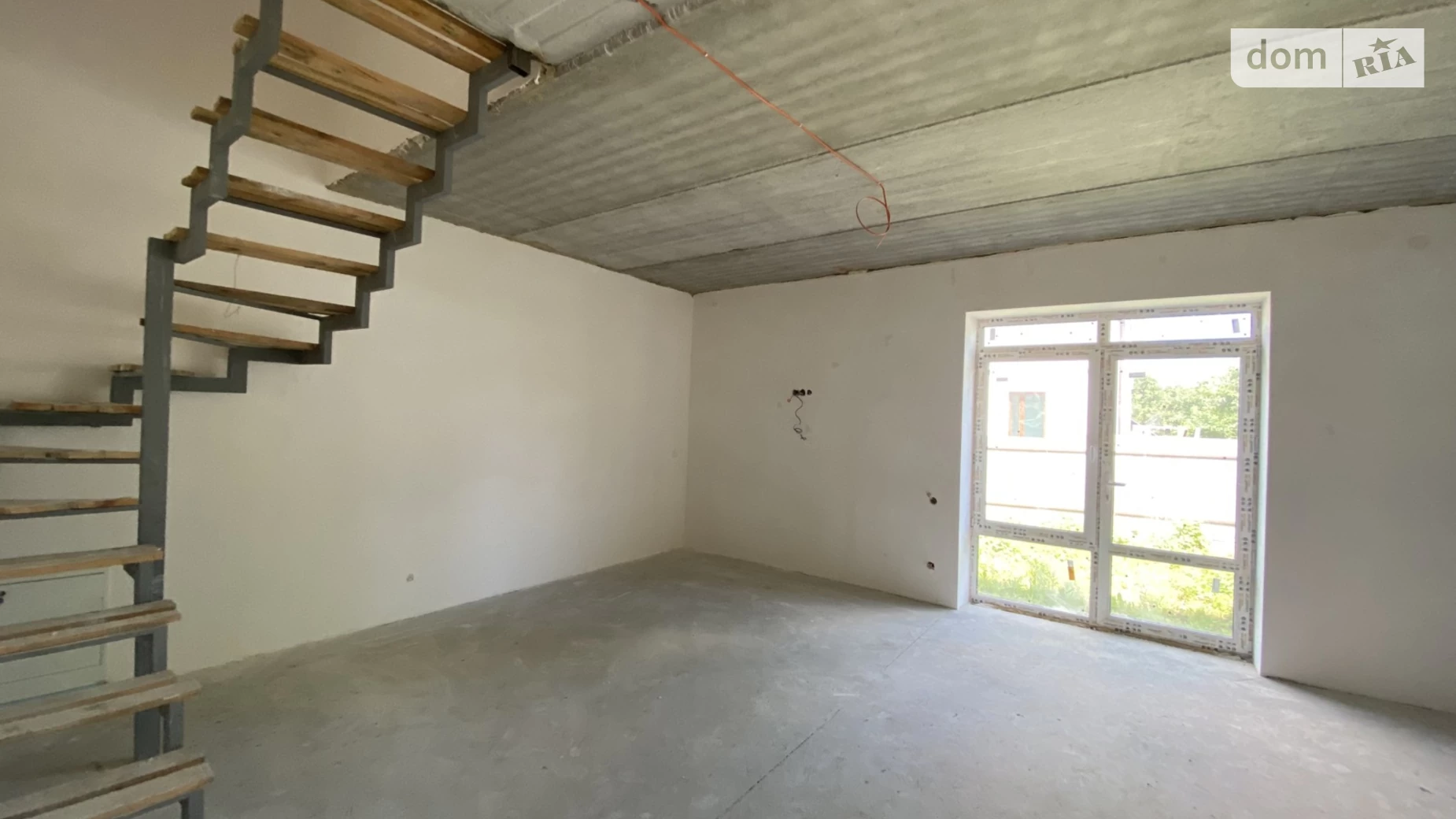 Продается дом на 2 этажа 124 кв. м с бассейном, цена: 105000 $ - фото 3