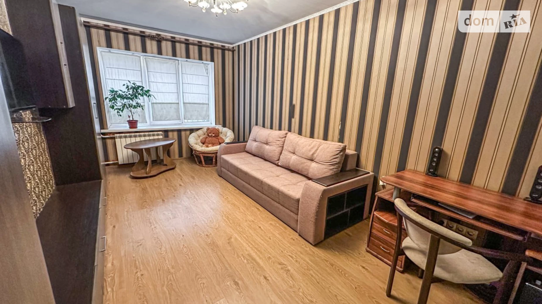 Продается 3-комнатная квартира 68.1 кв. м в Борисполе, ул. Привокзальная, 5 - фото 3