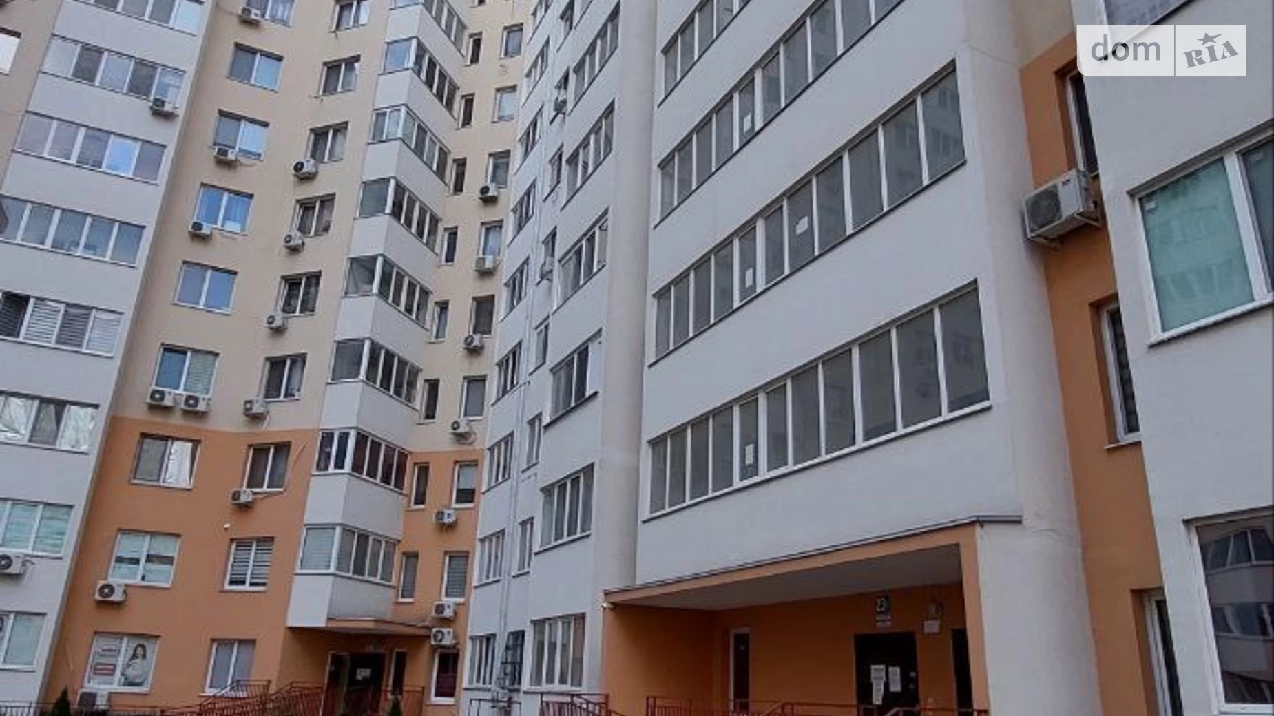 Продается 1-комнатная квартира 40 кв. м в Лиманке, мас. Радужный - фото 2