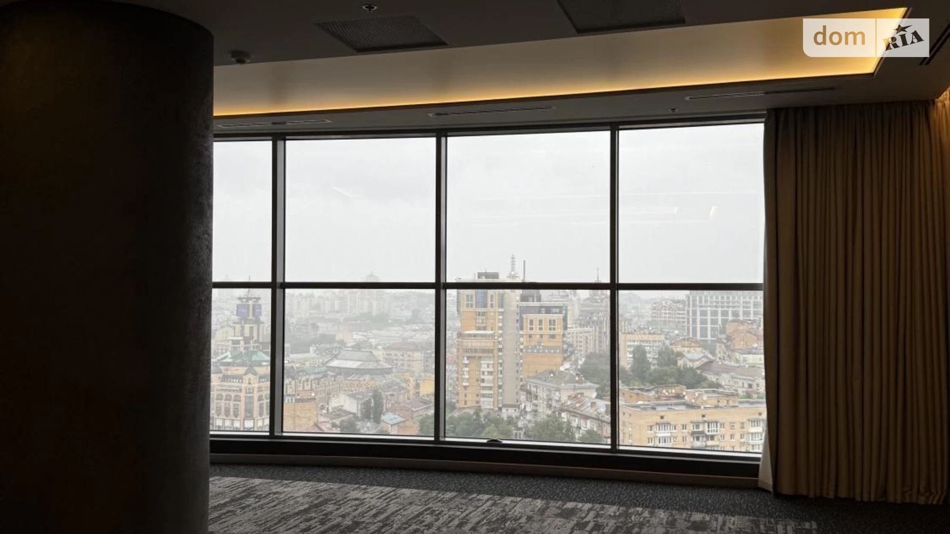 Сдается в аренду офис 330 кв. м в бизнес-центре, цена: 13860 $ - фото 4