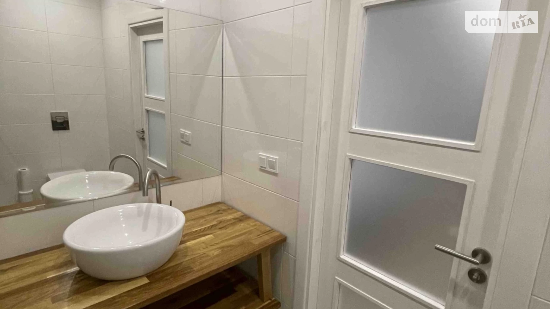 1-комнатная квартира 52 кв. м в Тернополе, ул. Белогорская - фото 3