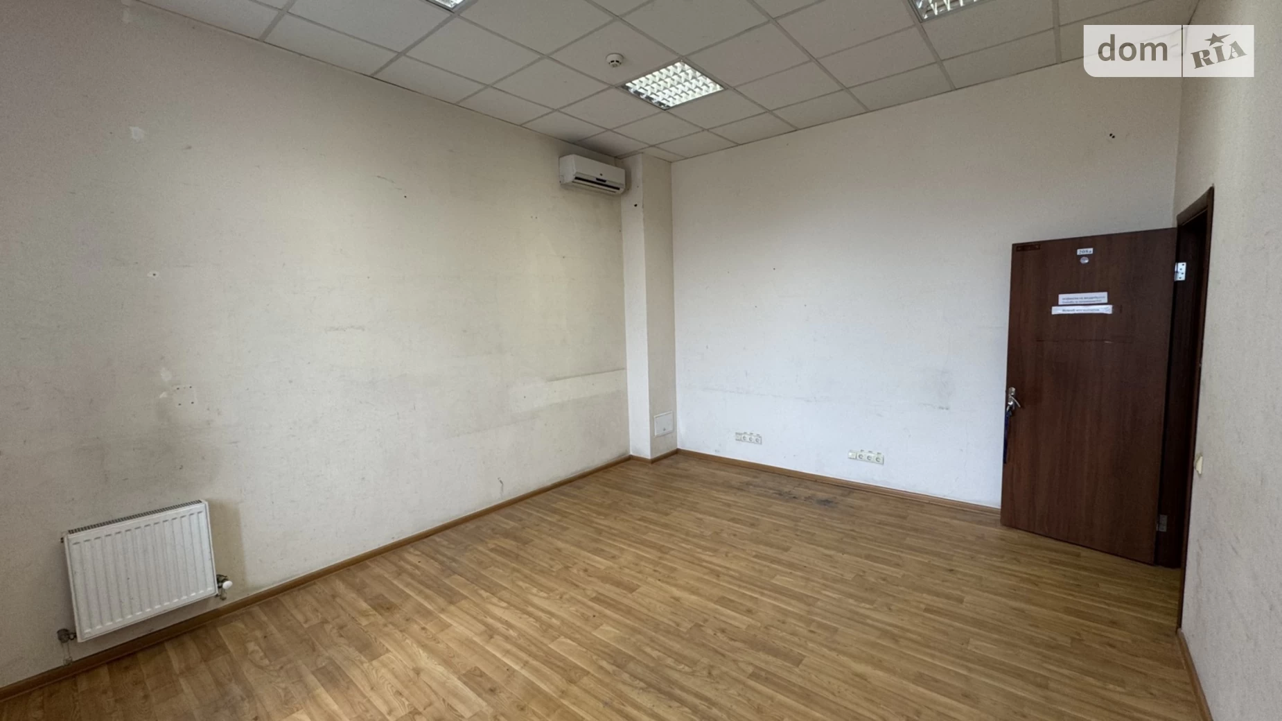 Сдается в аренду офис 27.53 кв. м в бизнес-центре, цена: 8810 грн - фото 4