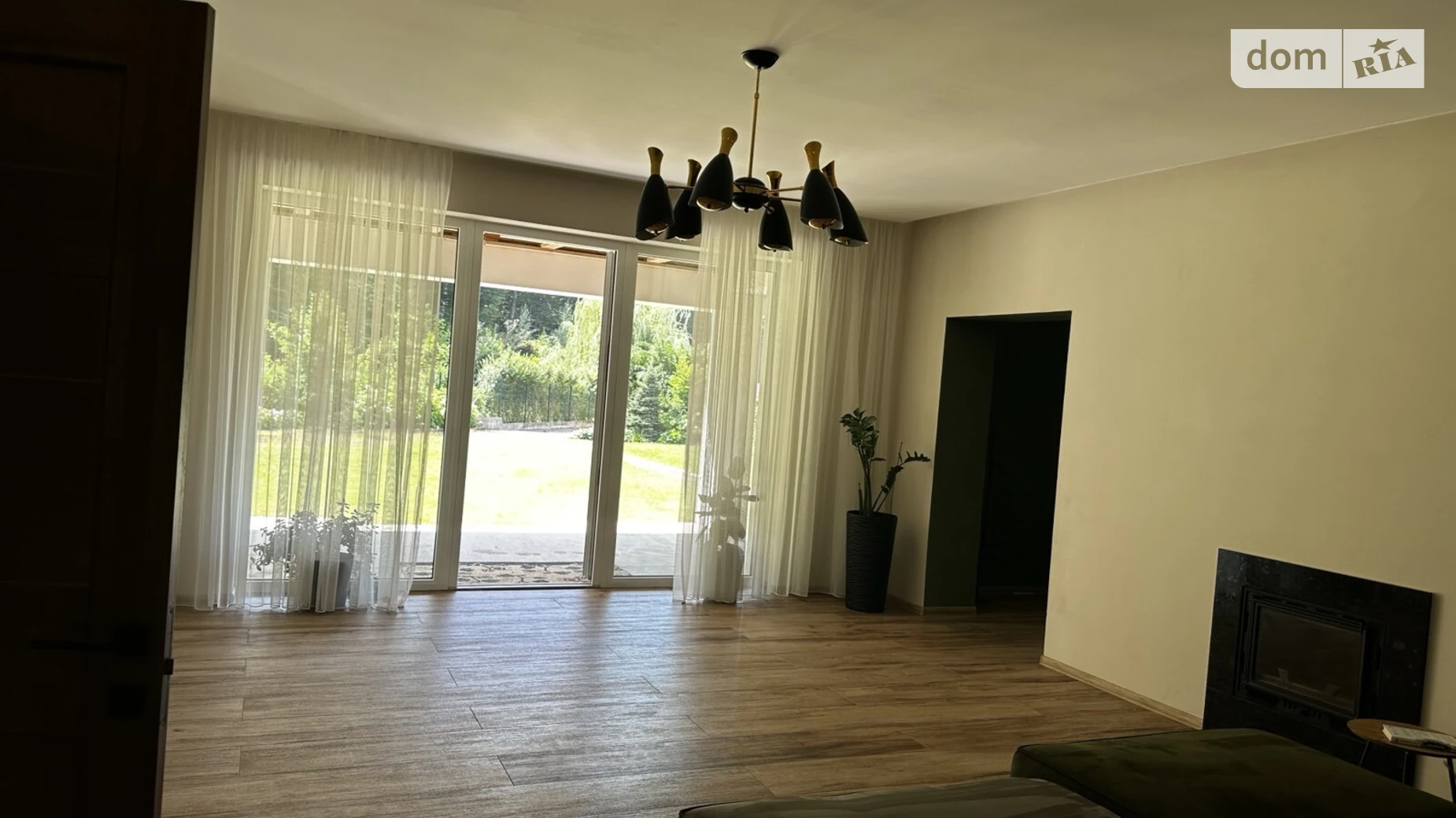 Продается одноэтажный дом 205 кв. м с беседкой, цена: 300000 $ - фото 2