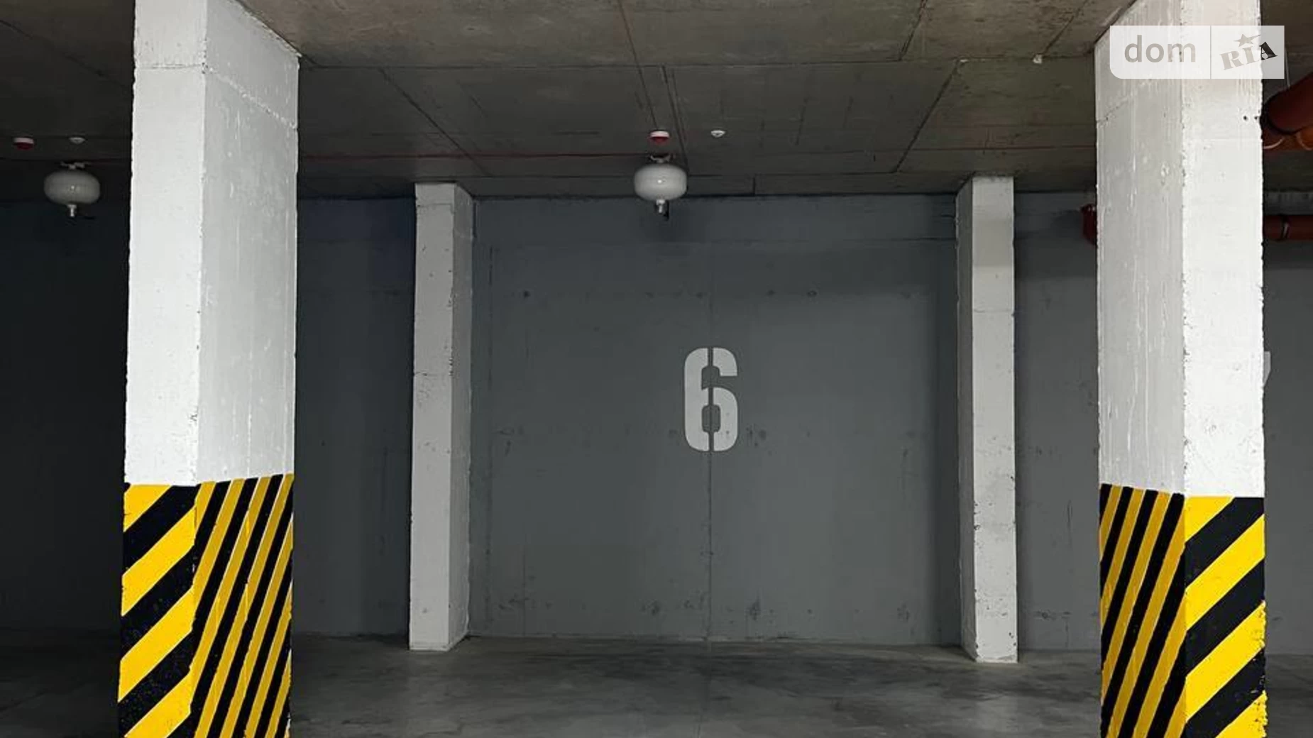 Продается подземный паркинг под легковое авто на 18 кв. м, цена: 15000 $ - фото 3