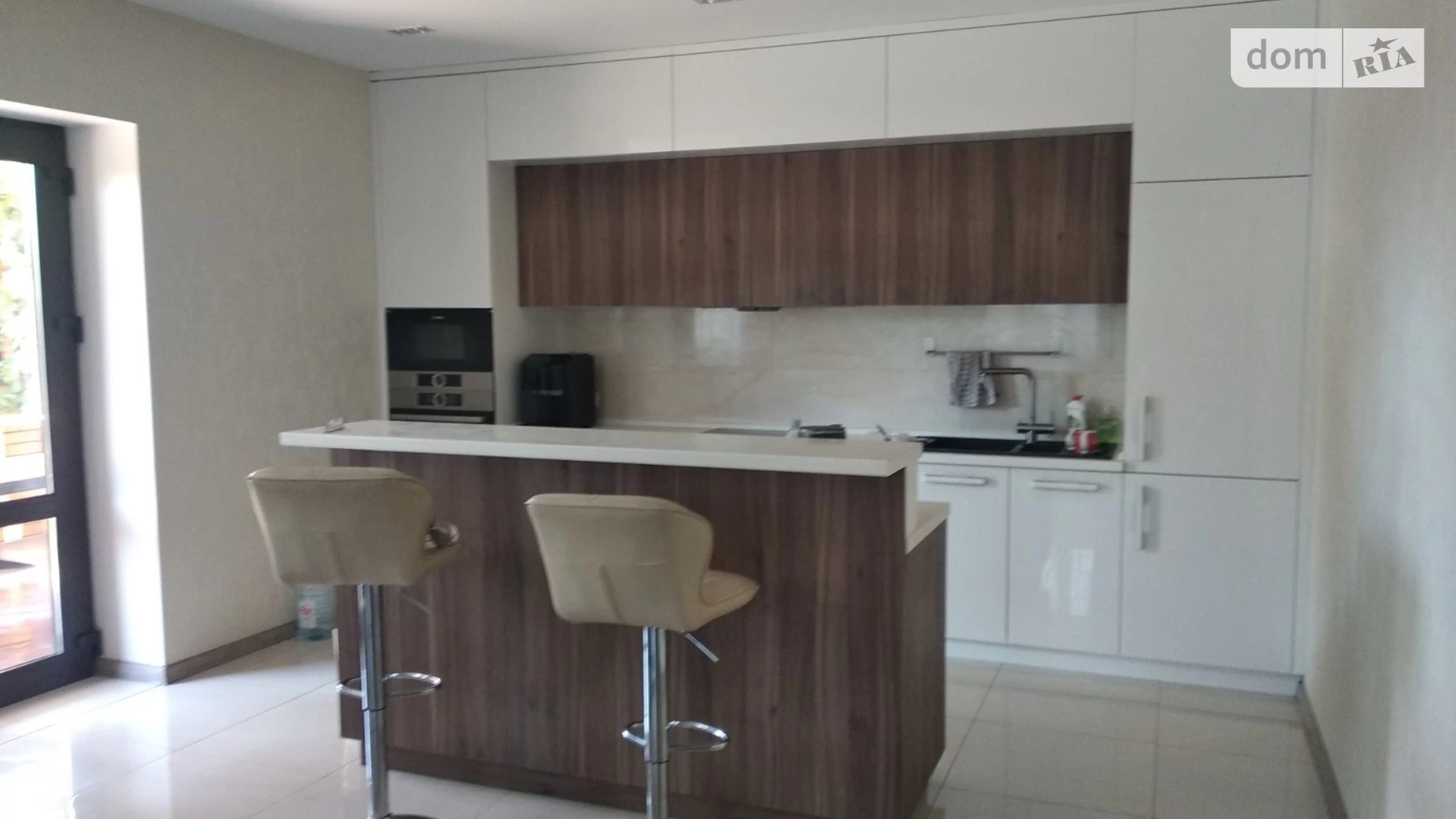 Продается дом на 2 этажа 130.2 кв. м с беседкой, цена: 300000 $ - фото 2