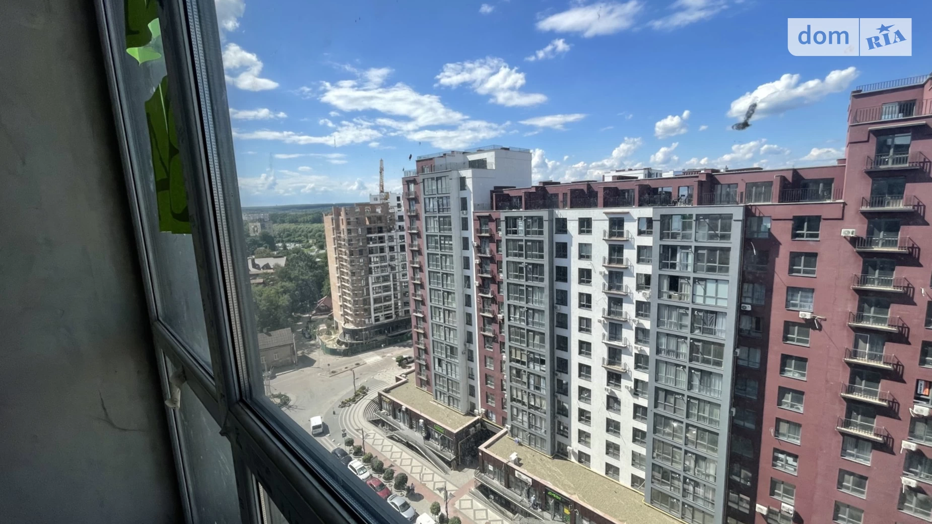 Продается 3-комнатная квартира 95 кв. м в Ивано-Франковске, ул. Княгинин - фото 2