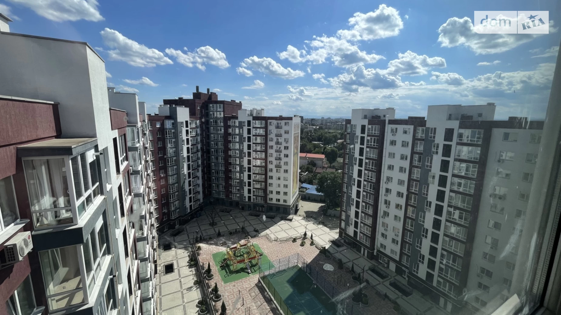 Продается 3-комнатная квартира 95 кв. м в Ивано-Франковске, ул. Княгинин - фото 3