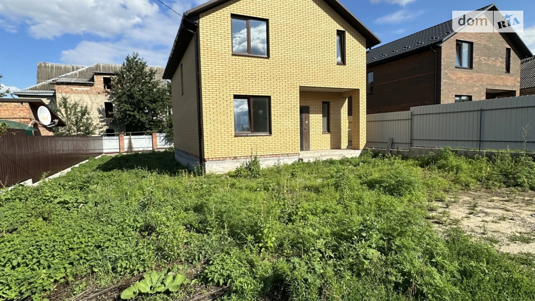 Продается дом на 2 этажа 120 кв. м с бассейном, цена: 125000 $ - фото 2