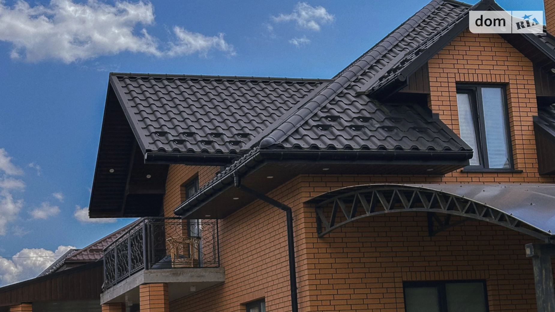 Продается дом на 3 этажа 320 кв. м с балконом, цена: 250000 $ - фото 2