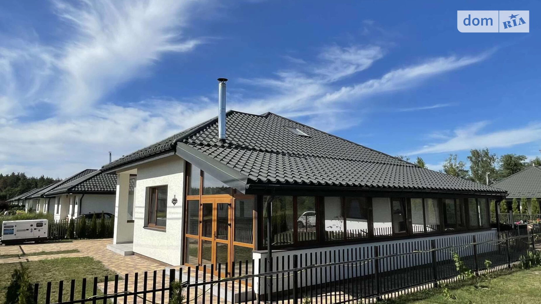 Продается дом на 2 этажа 262.8 кв. м с бассейном, цена: 210000 $ - фото 3