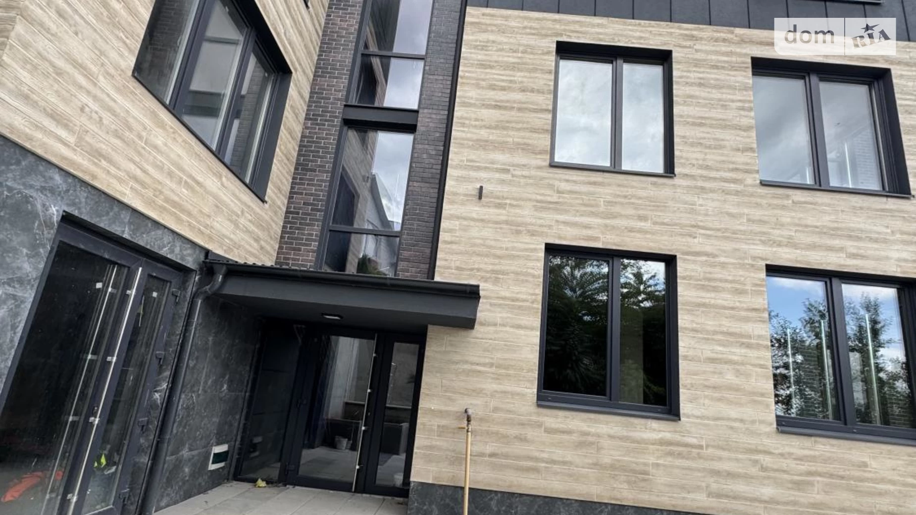 2-комнатная квартира 122 кв. м в Тернополе, ул. Подгорная, 44 - фото 2