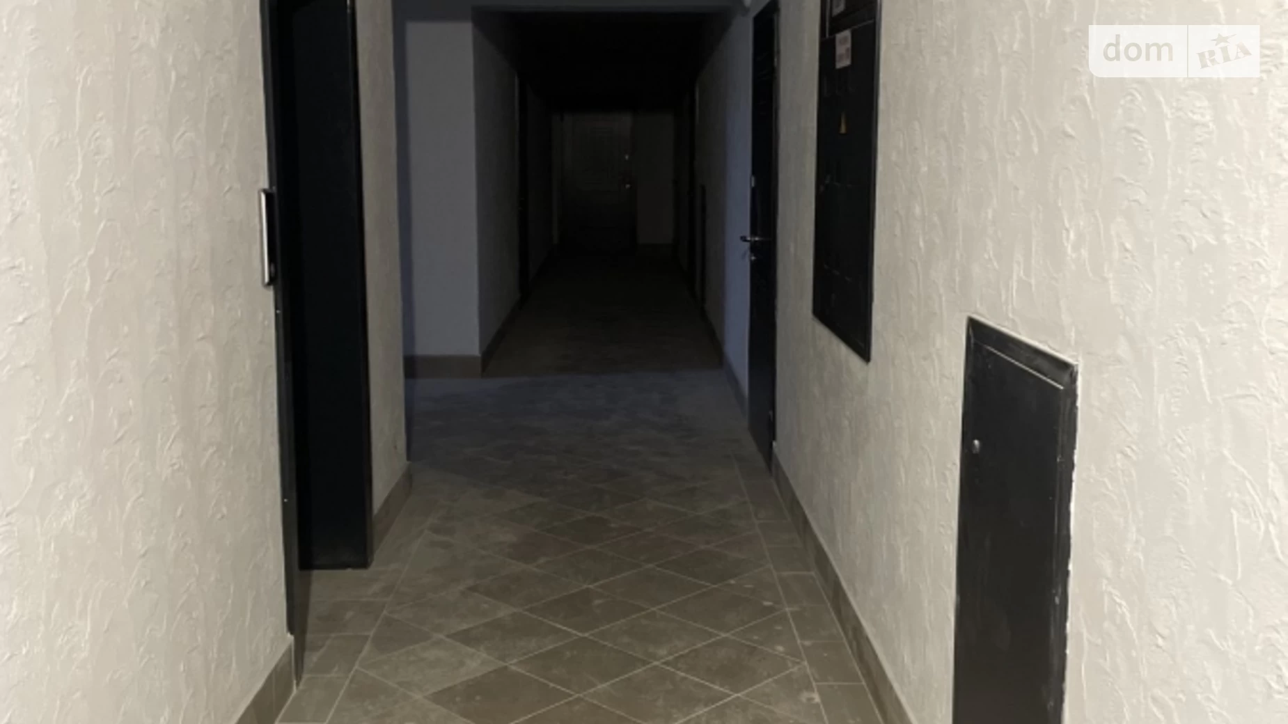 Продается 1-комнатная квартира 45 кв. м в Житомире, ул. Домбровского, 18 - фото 2