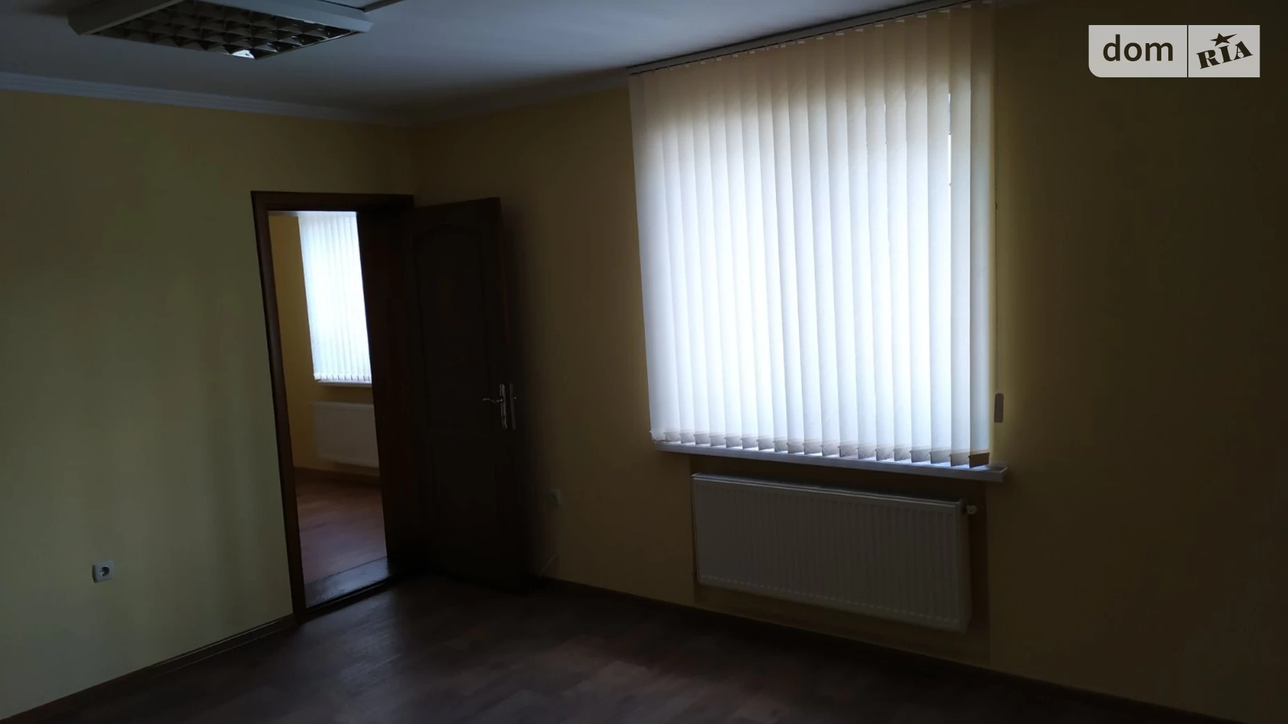 Сдается в аренду офис 24.5 кв. м в бизнес-центре, цена: 7350 грн - фото 2