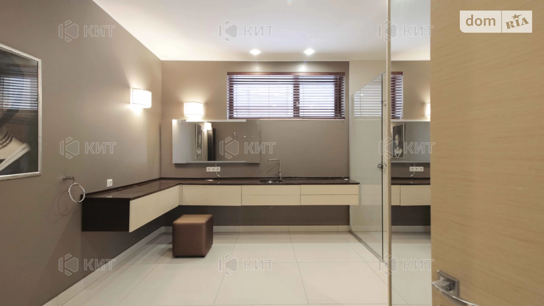 Сдается в аренду дом на 2 этажа 430 кв. м с верандой, цена: 5000 $ - фото 4
