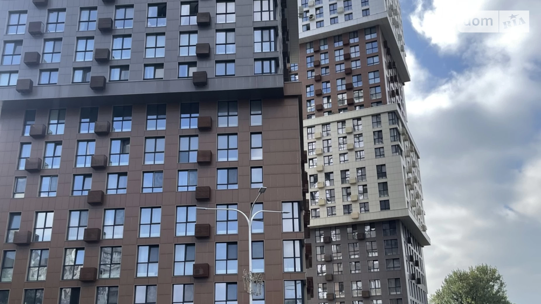 Продается 1-комнатная квартира 79.2 кв. м в Днепре, бул. Звездный, 1М - фото 3