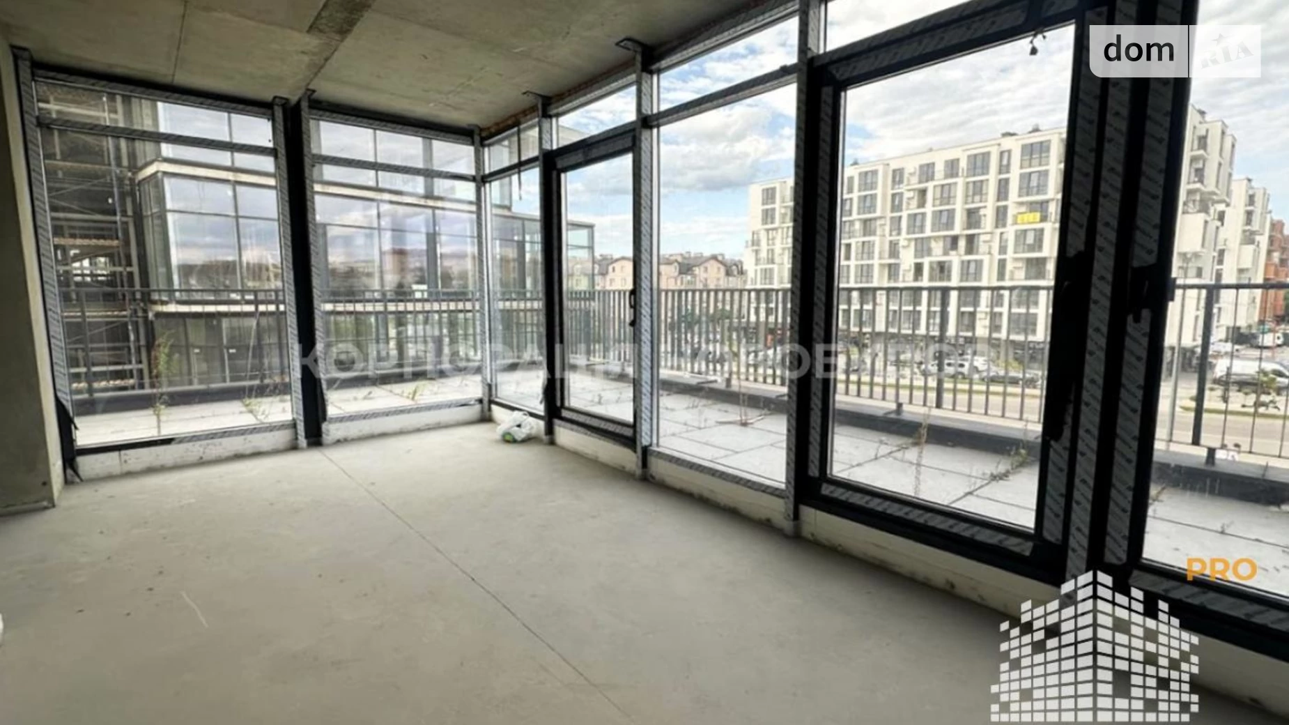 Продается 2-комнатная квартира 92.31 кв. м в Ужгороде, ул. Николая Бобяка - фото 2