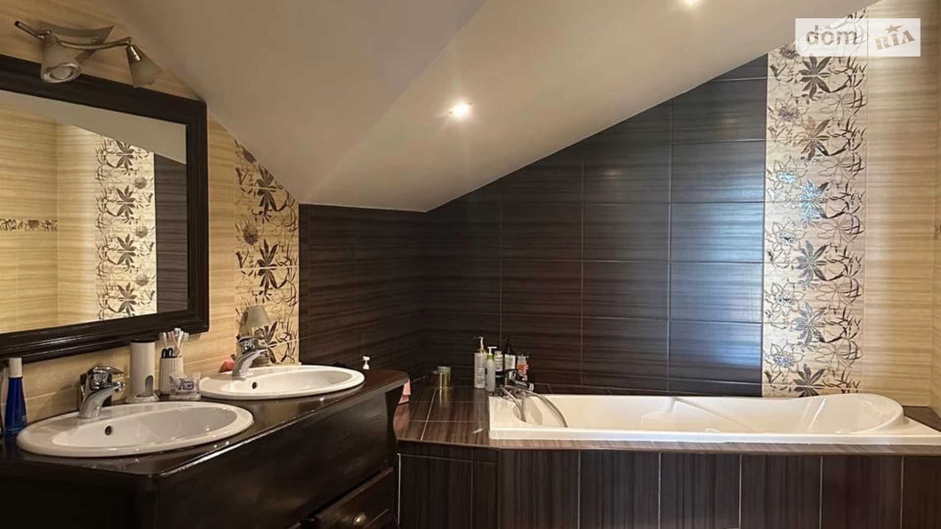 Продается часть дома 212 кв. м с мебелью, цена: 145000 $ - фото 3