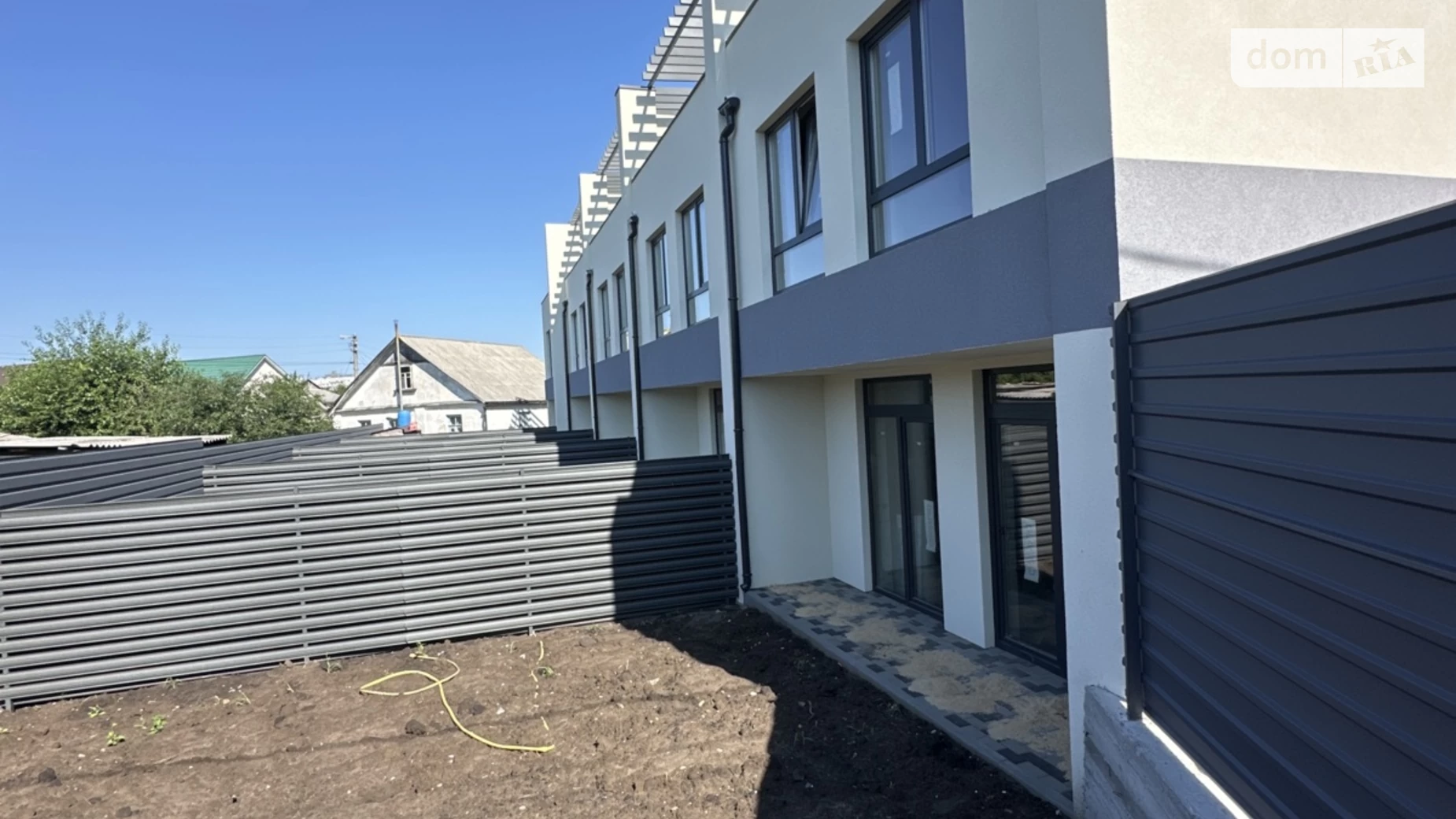 Продается дом на 3 этажа 101 кв. м с верандой, цена: 1050 $ - фото 3