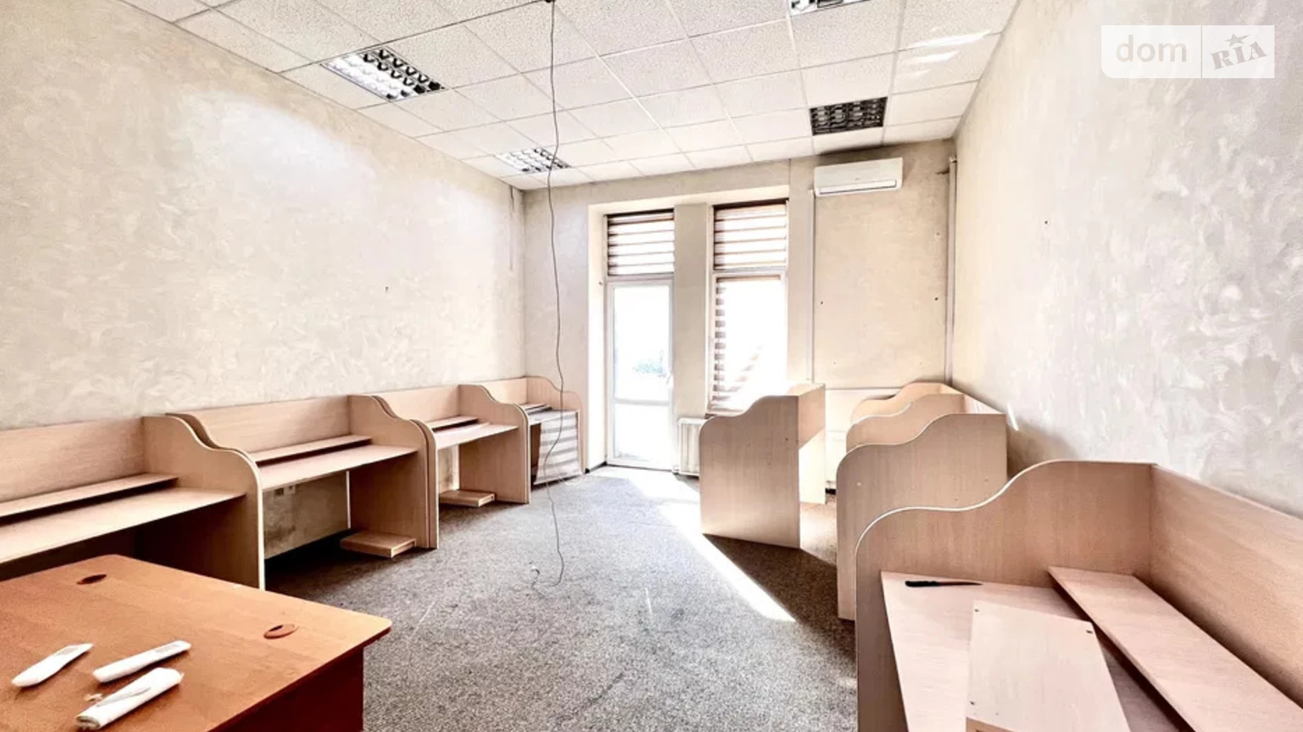 Сдается в аренду офис 84.9 кв. м в бизнес-центре, цена: 23000 грн - фото 2