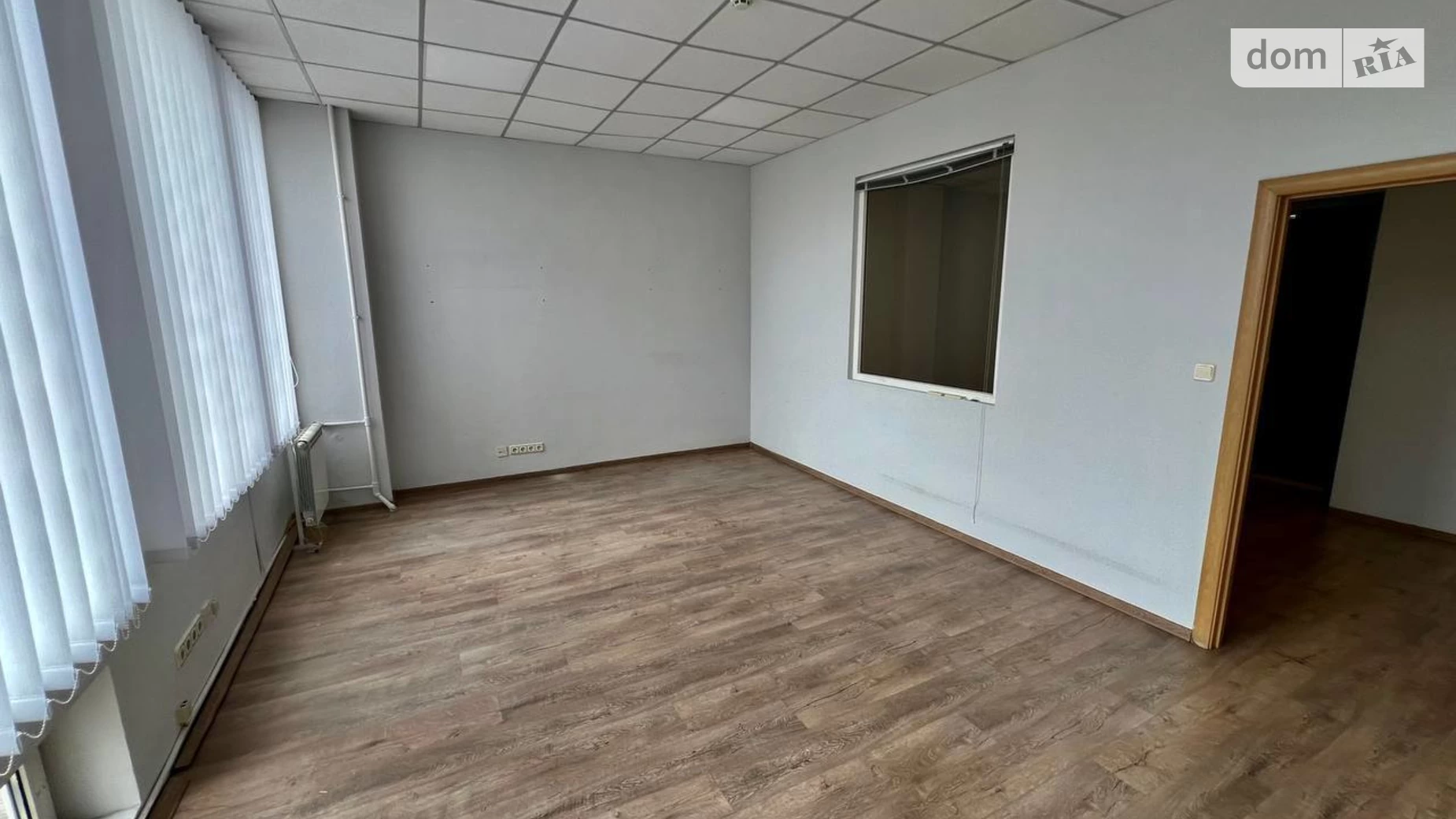 Сдается в аренду офис 50.6 кв. м в бизнес-центре, цена: 17710 грн - фото 2