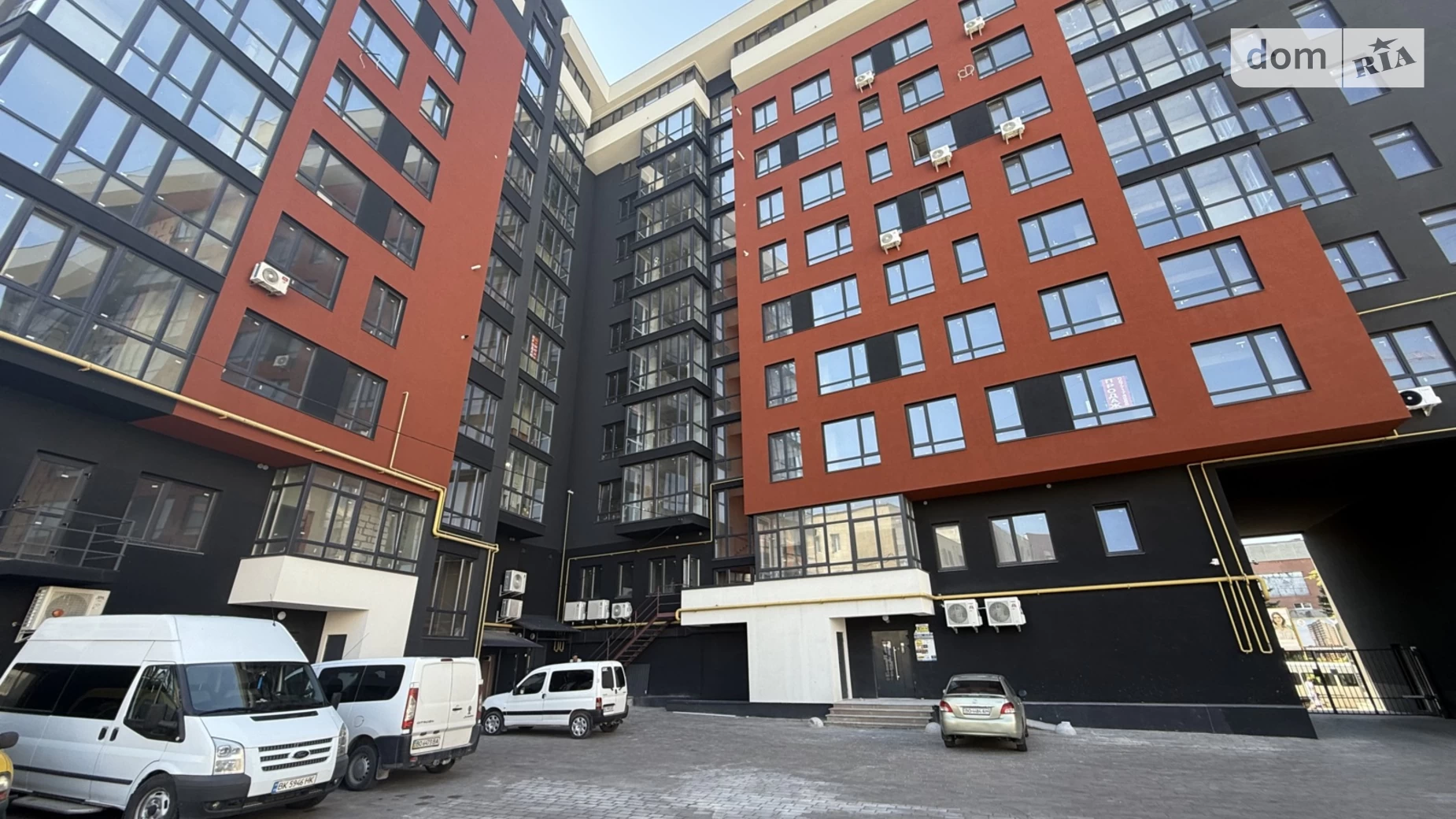 3-комнатная квартира 102 кв. м в Тернополе, ул. Торговица(Живова Анатолия) - фото 2
