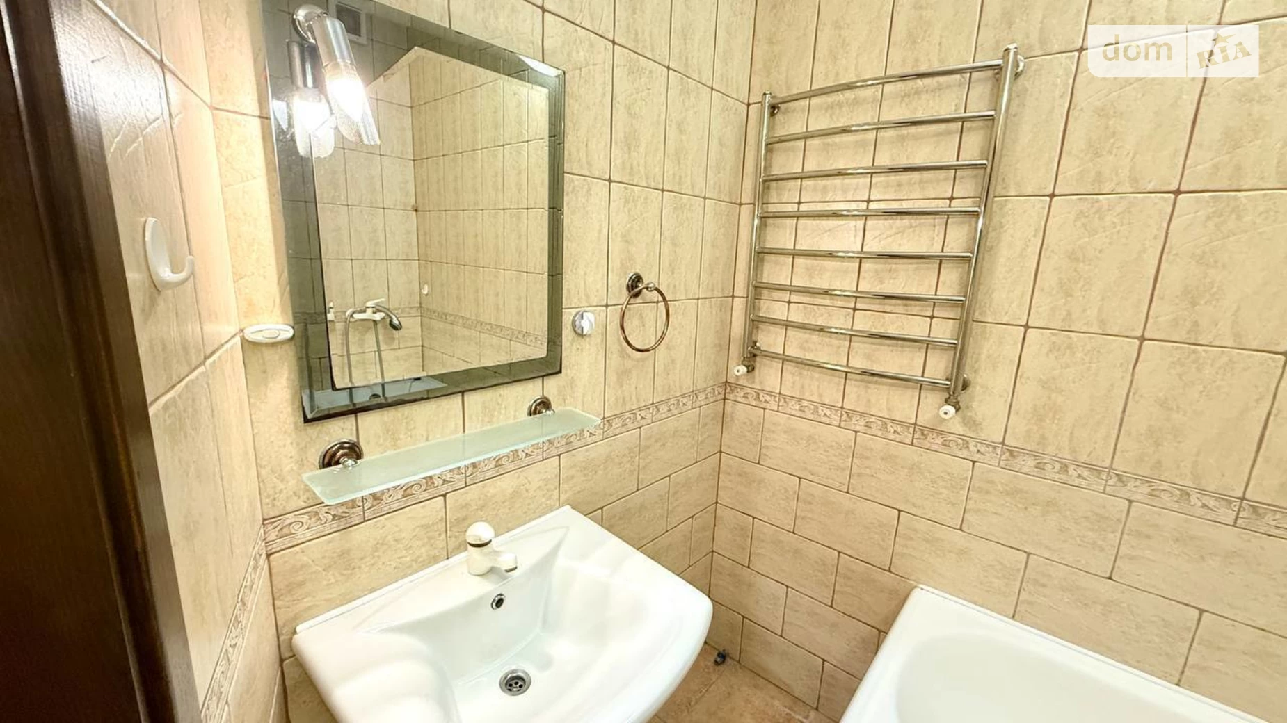 Продается 1-комнатная квартира 54 кв. м в Виннице, ул. Архитектора Артынова, 55 - фото 2