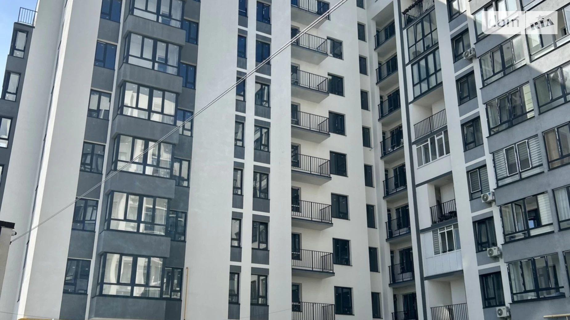 Продається 2-кімнатна квартира 69 кв. м у Львові, вул. Довга, 30 - фото 2