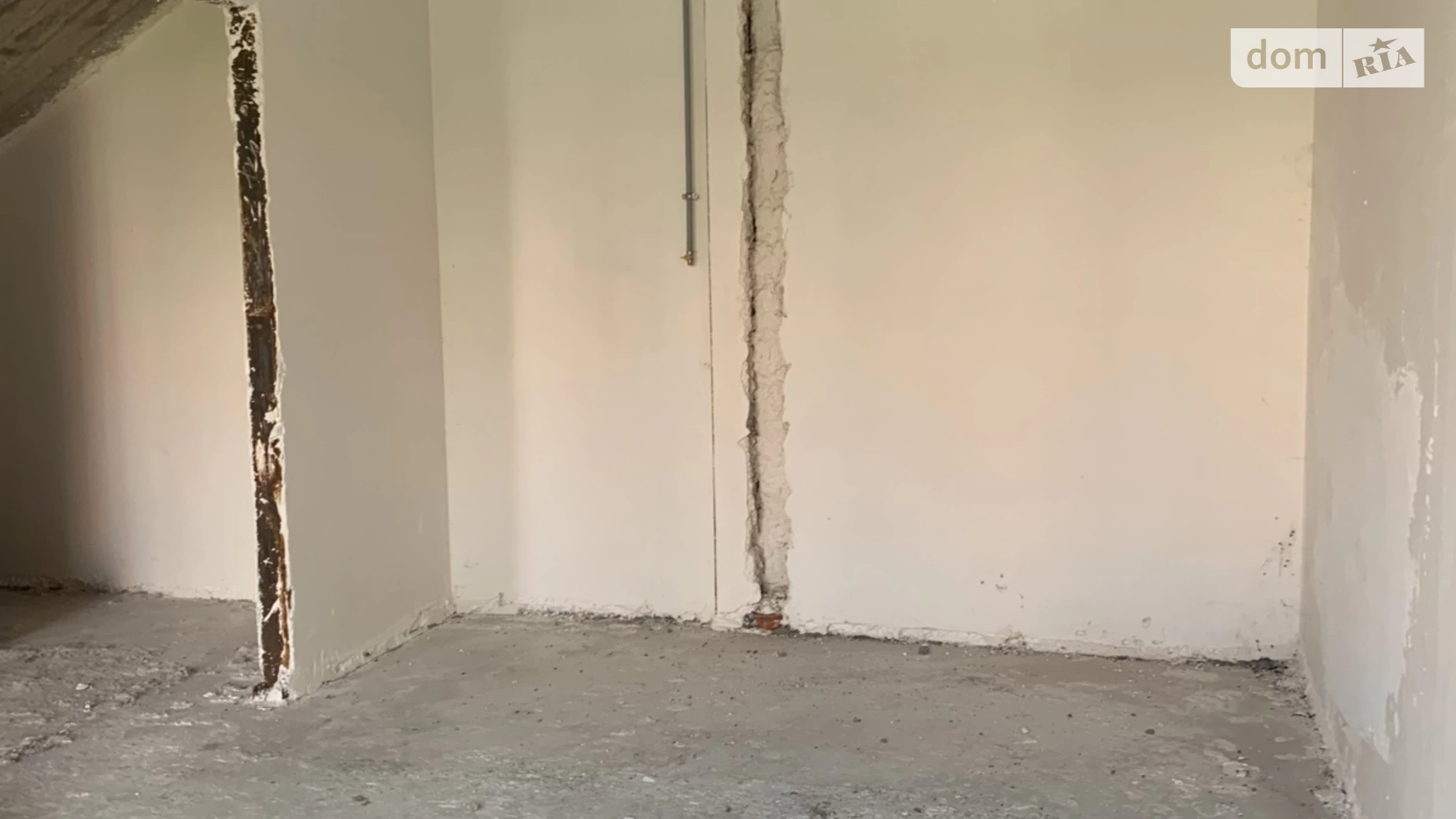 Продается дом на 2 этажа 62 кв. м с гаражом, цена: 49500 $ - фото 3