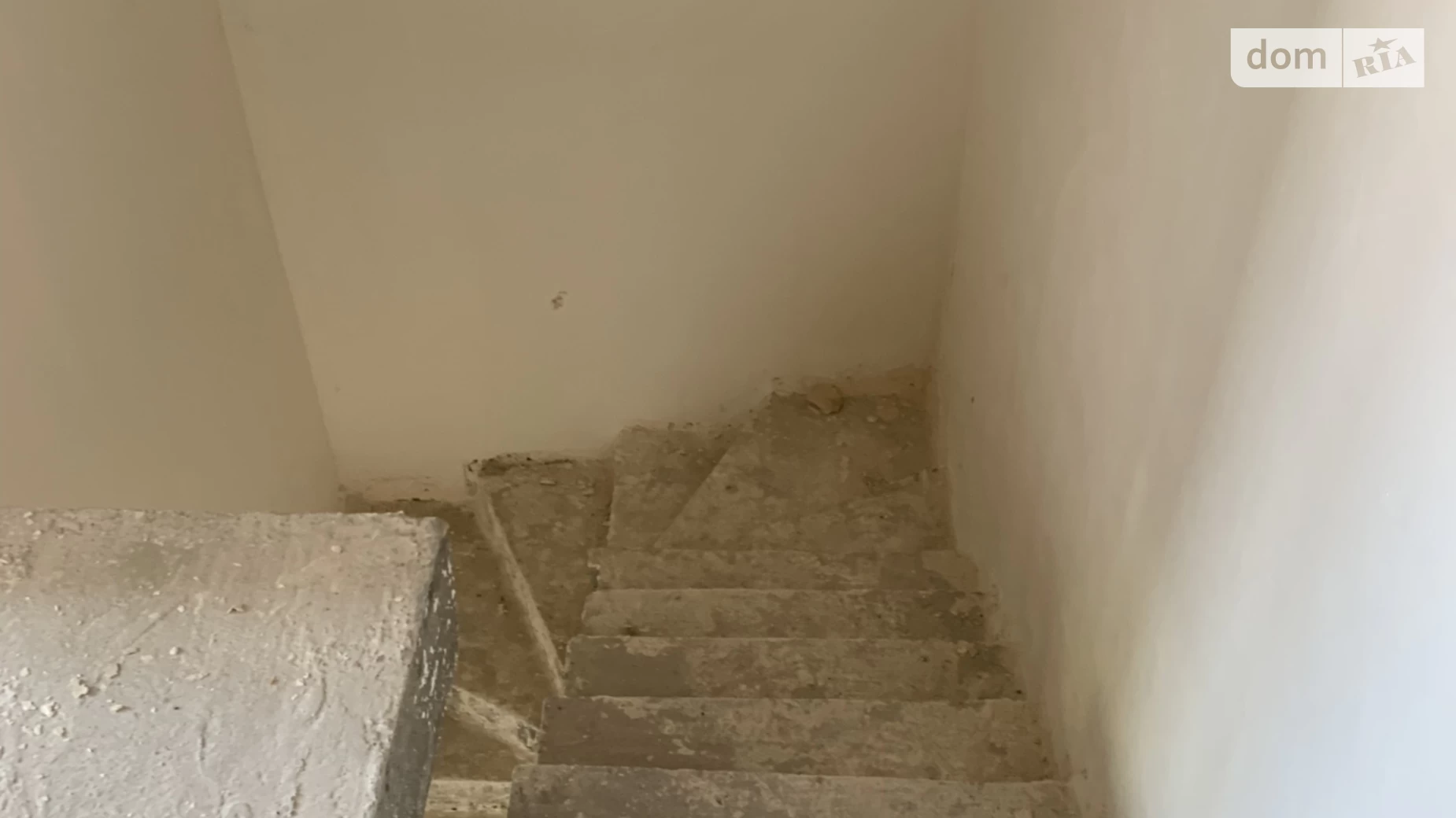 Продается дом на 2 этажа 62 кв. м с гаражом, цена: 49500 $ - фото 4