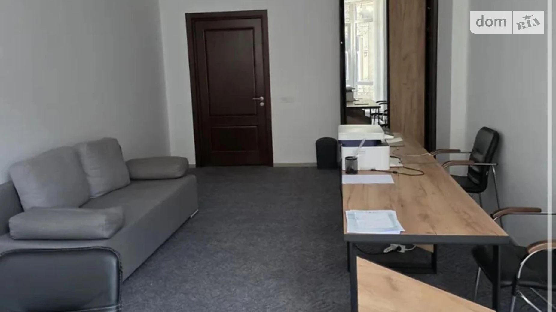 Сдается в аренду офис 28 кв. м в бизнес-центре, цена: 15000 грн - фото 2