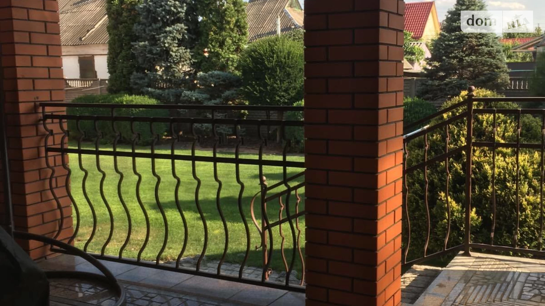 Продается дом на 2 этажа 257.6 кв. м с бассейном, цена: 270000 $ - фото 2