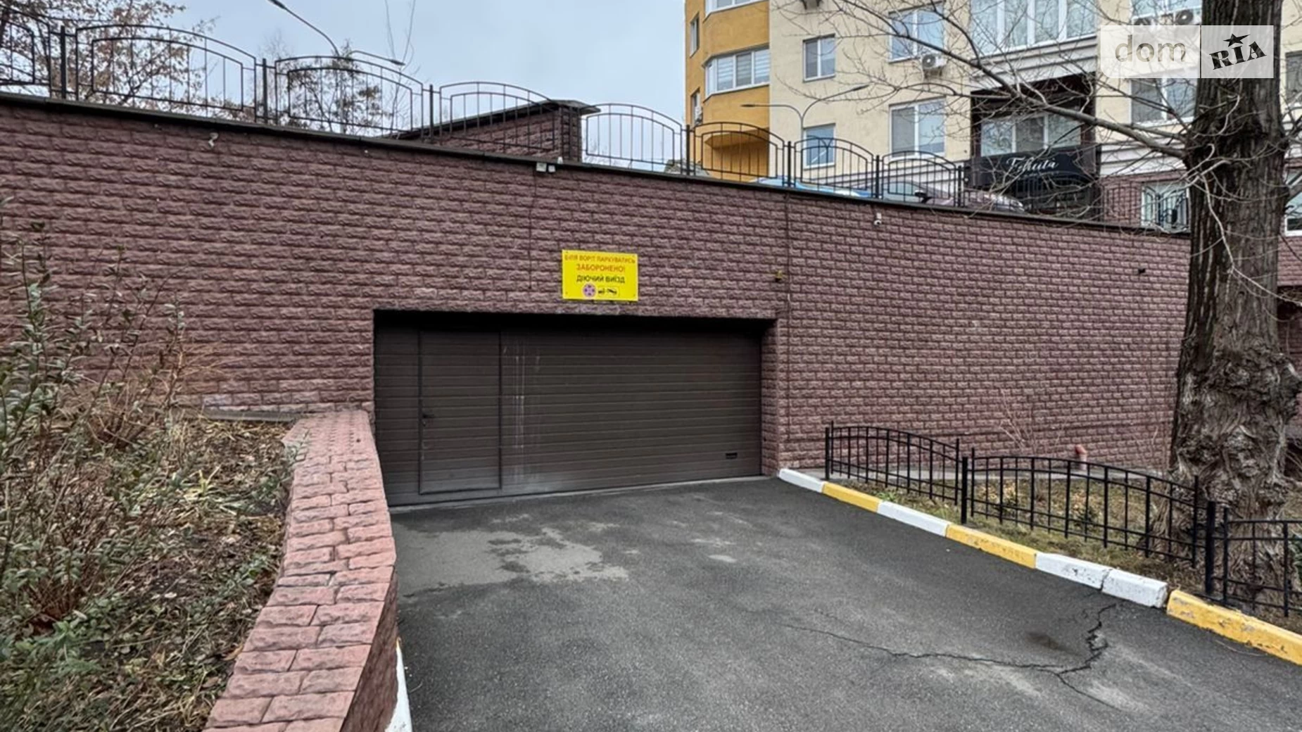 Продается подземный паркинг под легковое авто на 24.3 кв. м, цена: 26730 $ - фото 4