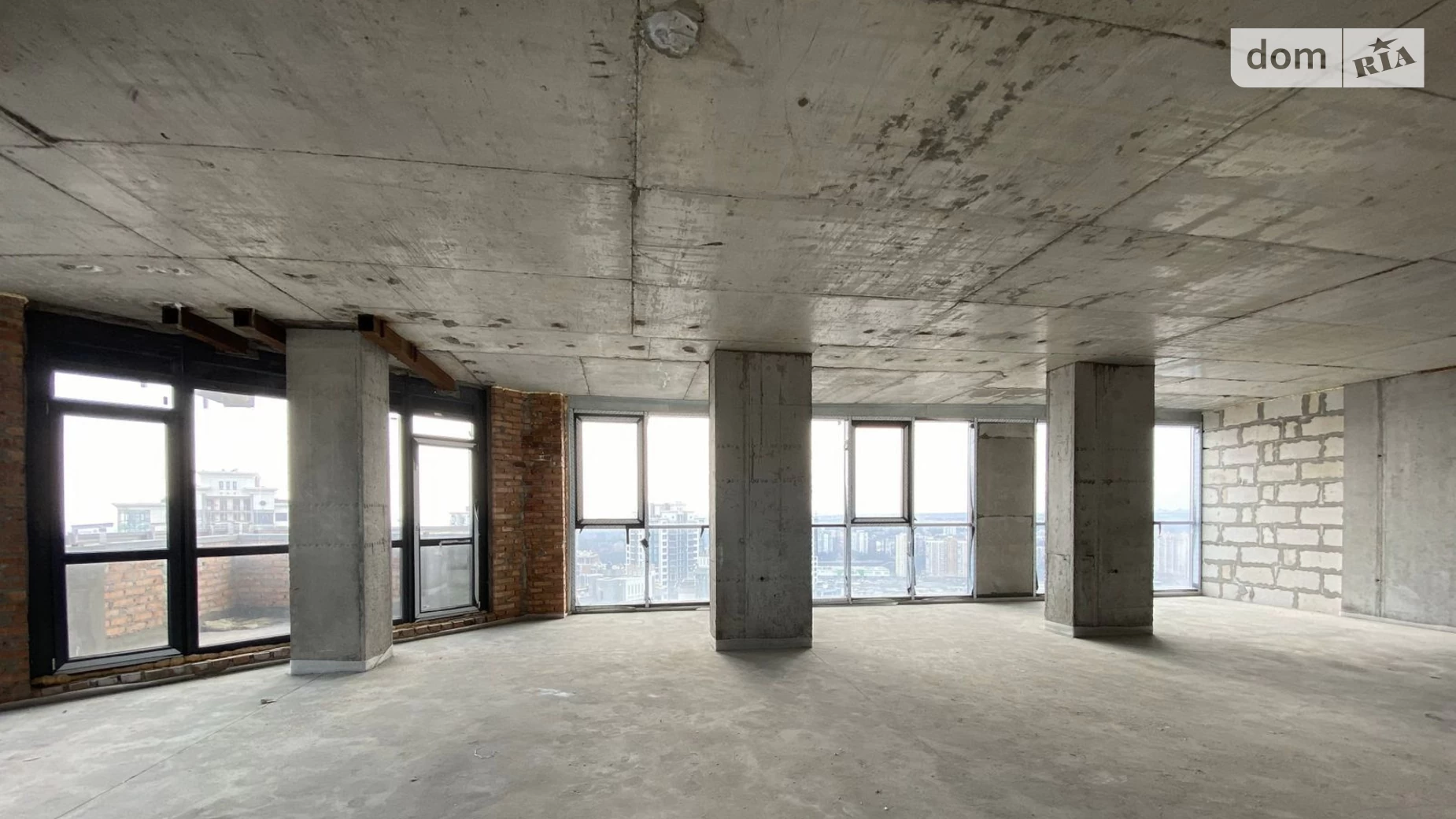 Продается 4-комнатная квартира 175 кв. м в Киеве, ул. Андрея Верхогляда(Драгомирова), 14А - фото 3