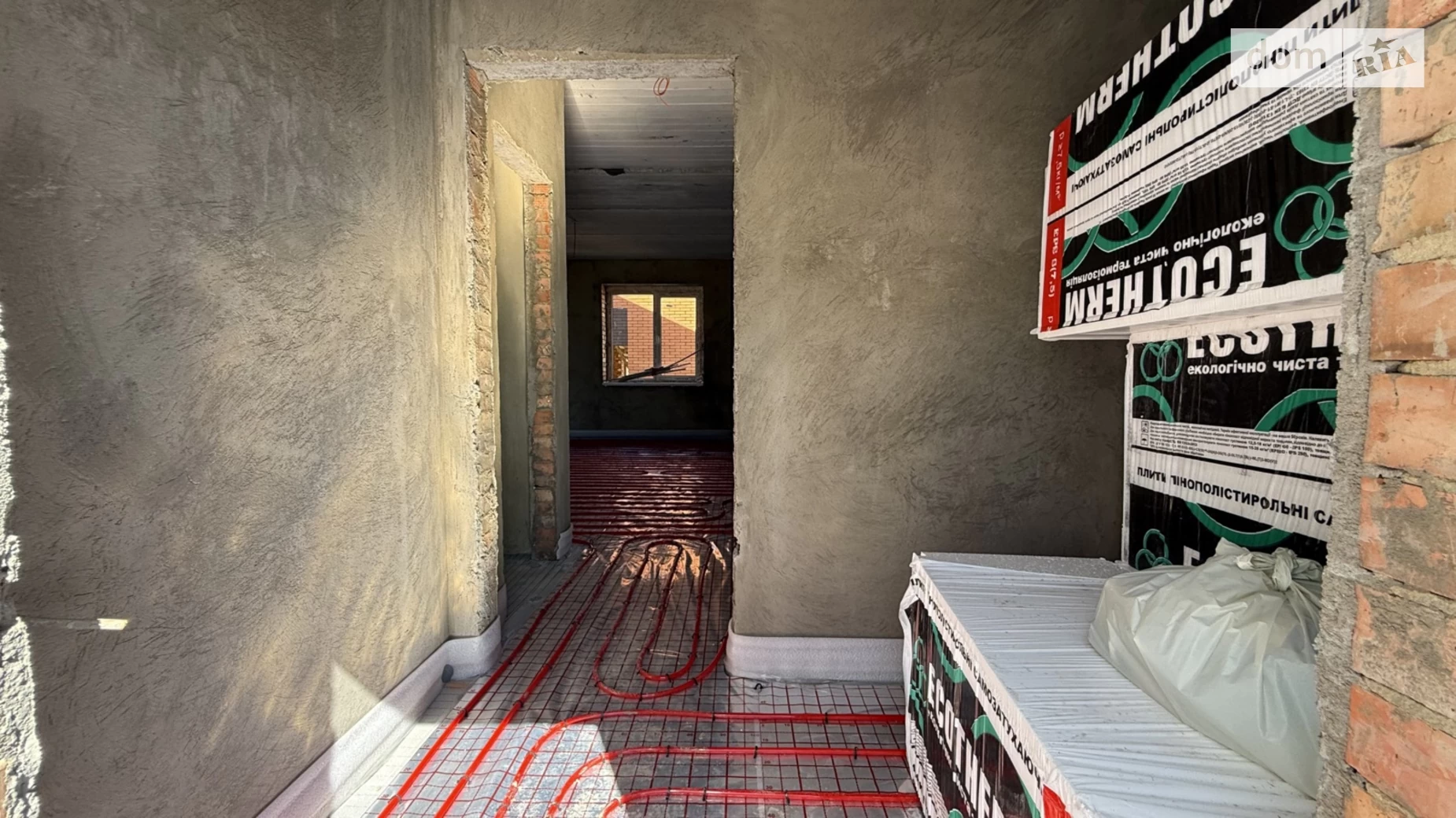 Продается дом на 2 этажа 110 кв. м с камином, цена: 80000 $ - фото 4