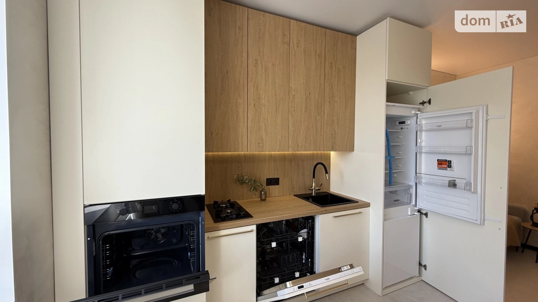 1-комнатная квартира 41.5 кв. м в Луцке, ул. Ровенская, 113А - фото 2