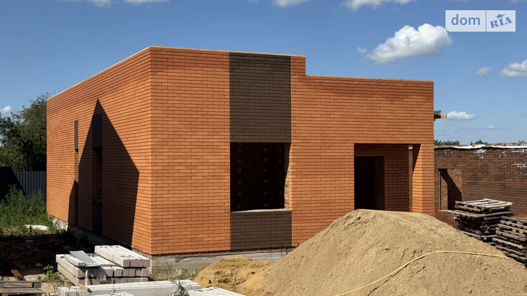 Продается одноэтажный дом 86 кв. м с садом, цена: 70000 $ - фото 2