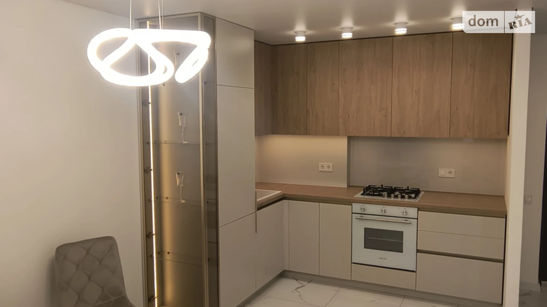 2-кімнатна квартира 56 кв. м у Тернополі, цена: 70000 $ - фото 2