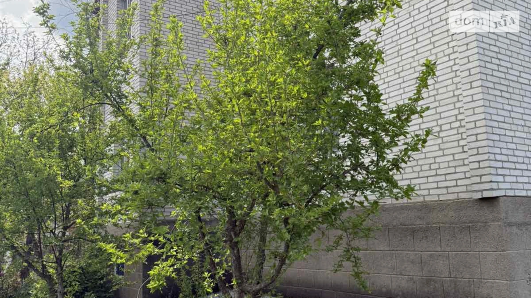 Продается дом на 2 этажа 289.6 кв. м с верандой, цена: 88000 $ - фото 2