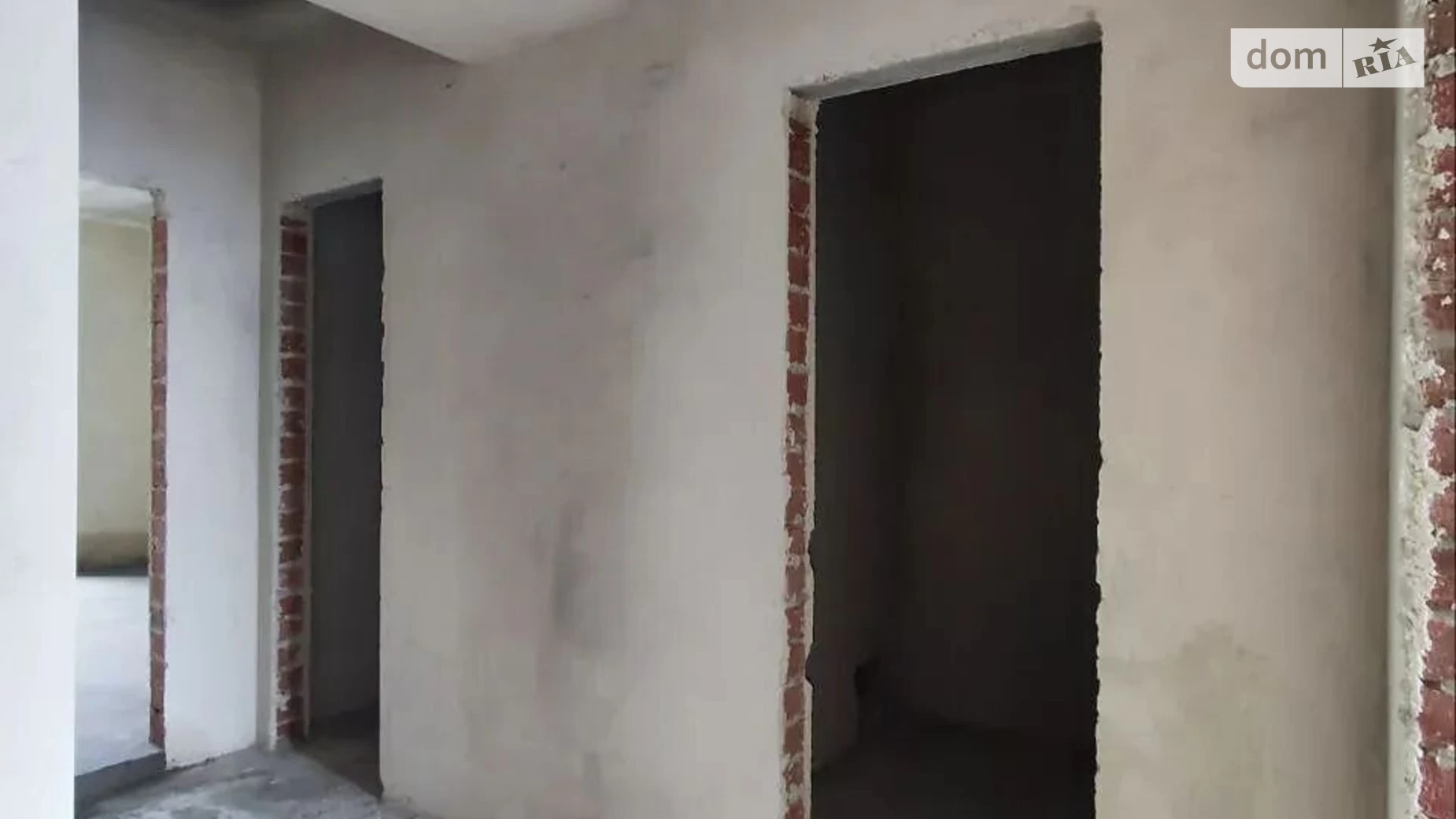 Продается 2-комнатная квартира 64.7 кв. м в Ивано-Франковске, ул. Молодежная, 53 - фото 2