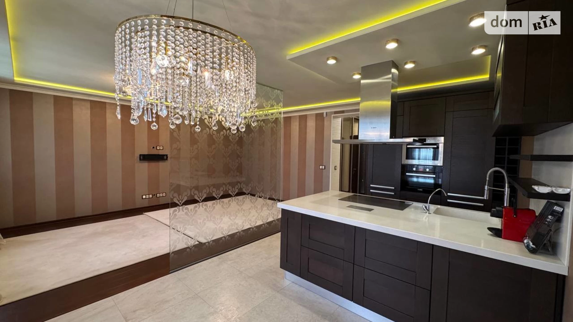 Продается 2-комнатная квартира 95.1 кв. м в Ужгороде, ул. Закарпатская - фото 3