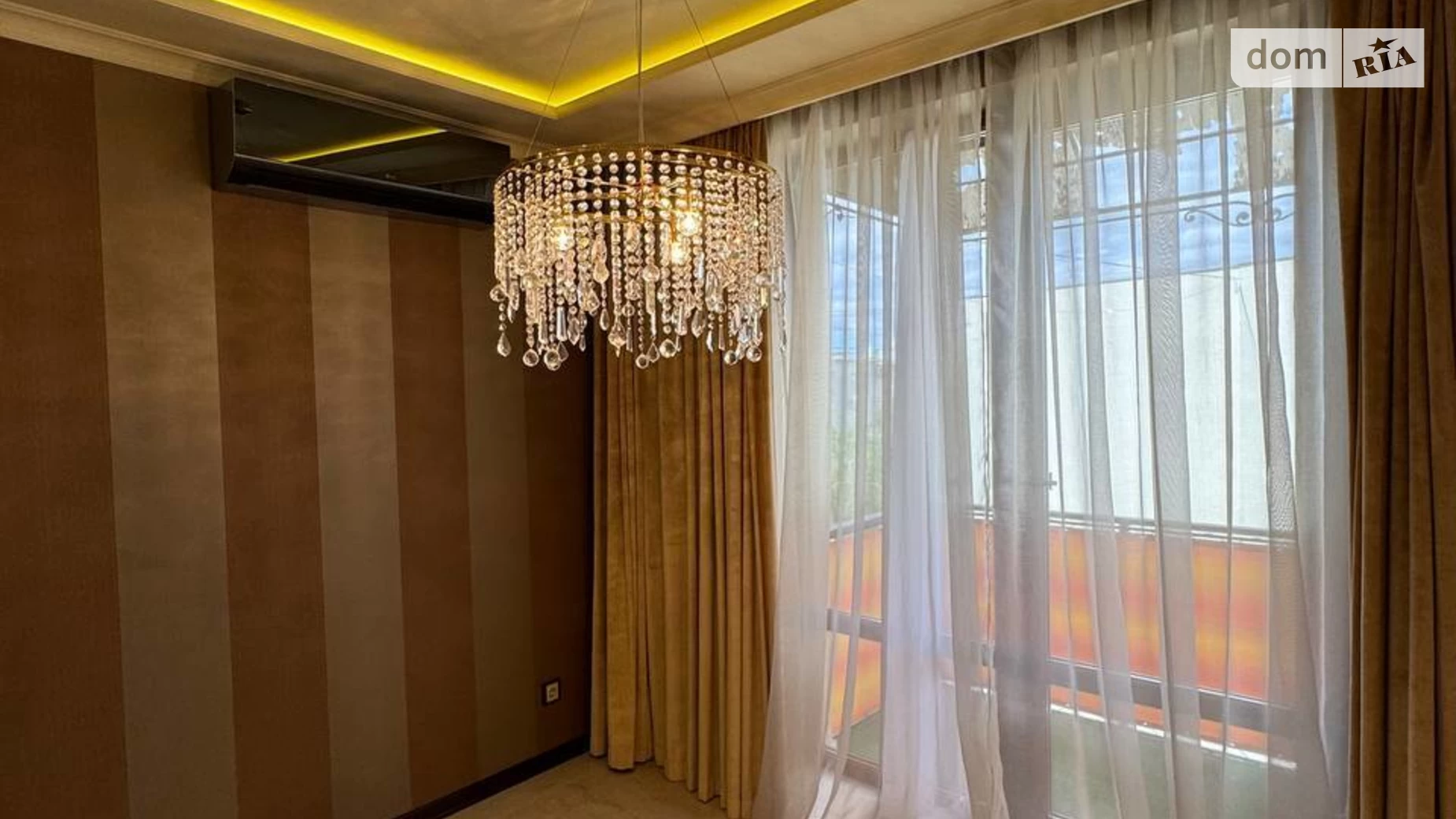 Продается 2-комнатная квартира 95.1 кв. м в Ужгороде, ул. Закарпатская - фото 5