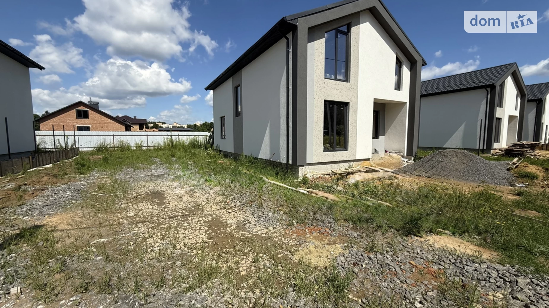 Продается дом на 2 этажа 125 кв. м с балконом, цена: 105000 $ - фото 2