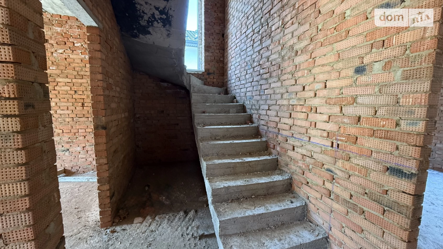 Продается дом на 2 этажа 125 кв. м с балконом, цена: 105000 $ - фото 5