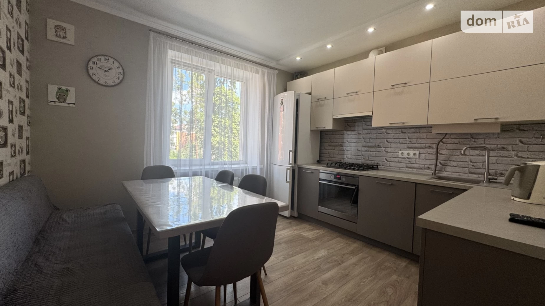 Продается 2-комнатная квартира 56 кв. м в Ирпене, ул. Варшавская(Советская), 95Е - фото 2