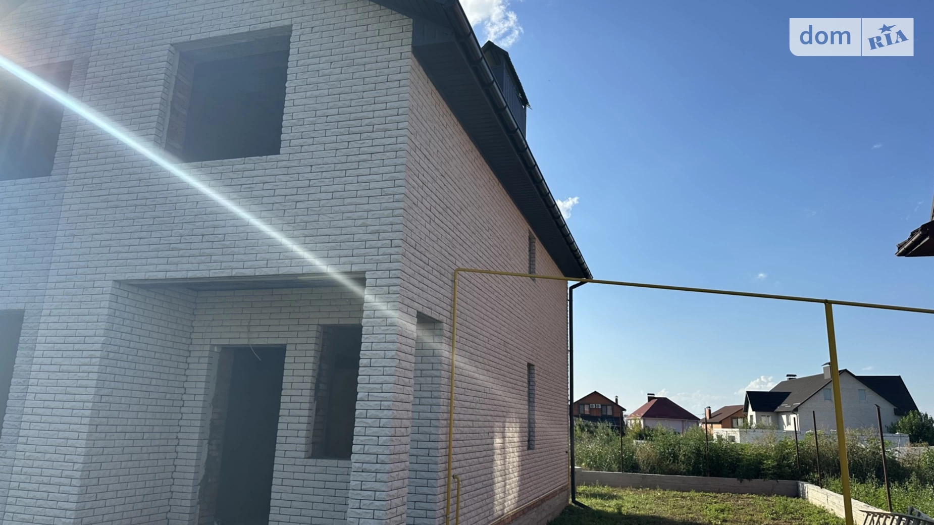 Продается дом на 2 этажа 115 кв. м с подвалом, цена: 92000 $ - фото 3