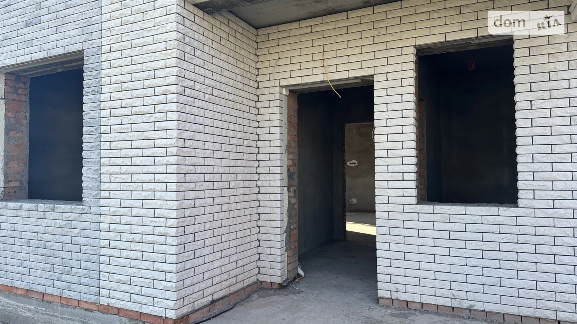 Продается дом на 2 этажа 115 кв. м с подвалом, цена: 92000 $ - фото 4
